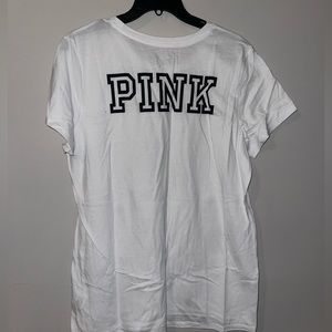 Pink victorias Secret tshirt nwt 
Size XL